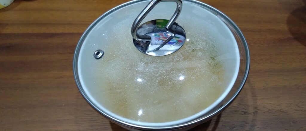 もっともベトナムらしいお土産 インスタントのフォーがおすすめ　チキンラーメン方式