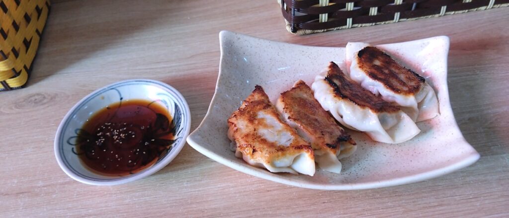 【ハノイグルメ】らーめんみかど お値段以上の満足度　餃子